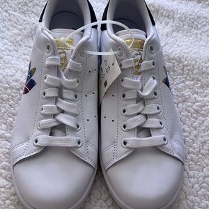 NWT Adidas Stan smith sneakers womens 7
